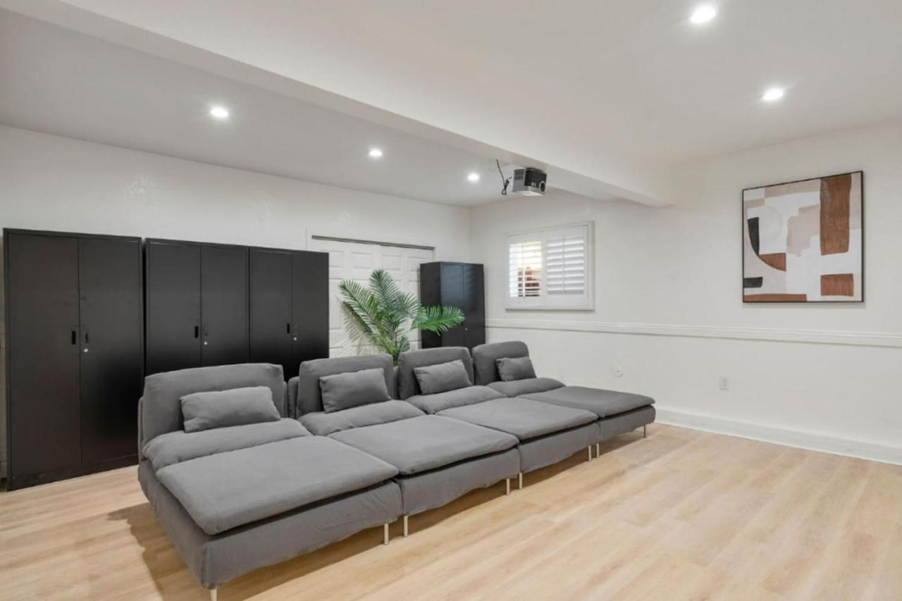 Ferienhaus Designer Dream- Pool And Spa- Game Room- Sleeps 10 Los Angeles
